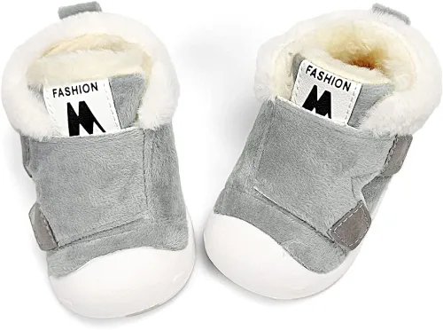 Vista 4 de OAISNIT Botas de nieve para bebés y niñas con suela de goma antideslizante, zapatos de invierno con pantuflas casuales de piel de felpa cálida