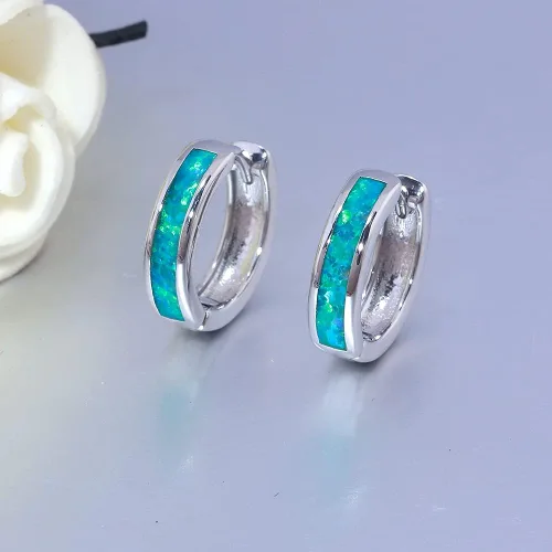 Vista 4 de CiNily Aretes Huggie de ópalo con bisagras, chapados en oro, hipoalergénicos, pequeños aretes de aro para mujeres, adolescentes, niñas, hombres