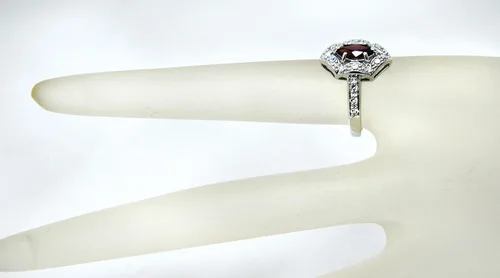 Vista 2 de Anillo de plata de ley 925 con gemas auténticas marquesa de 8 x 4 y gemas redondas acentuadas, 0.70 quilates con acabado rodiado