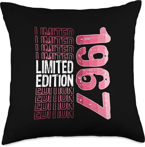 Vista 4 de Limited Edition Vintage 1967 Retro Birthday Throw Pillow