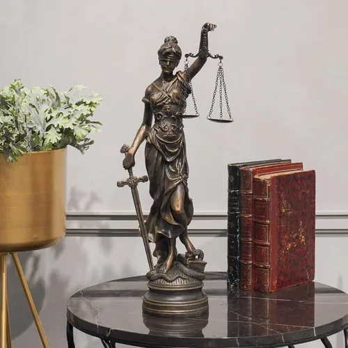 Vista 6 de Estatuas de Lady Justice para decoración del hogar, resina de 21.5 pulgadas de alto, gran estatua antigua de abogados griegos romanos con escamas