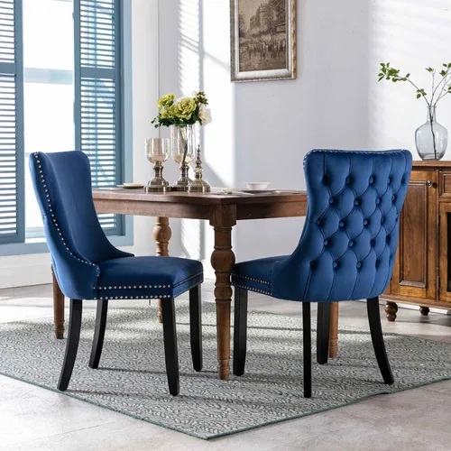 Vista 8 de Silla de comedor tapizada de terciopelo con respaldo de ala y patas de madera marrón, decoración de remaches, silla auxiliar moderna de mediados