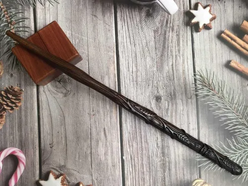 Vista 3 de Handicraftviet Liana Wand - Varita mágica de madera real tallada a mano, gran regalo para adultos, niños, cumpleaños, graduaciones, Halloween