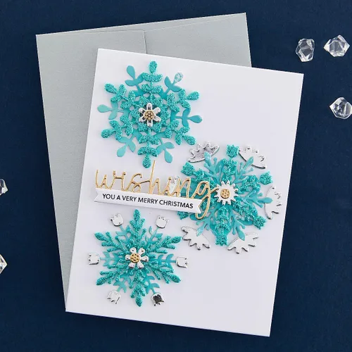 Vista 3 de Spellbinders Delicados copos de nieve grabados troquelados, metal