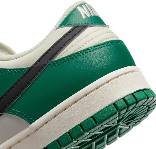 Vista 7 de Nike - Tenis Dunk Low estilo retro para hombre