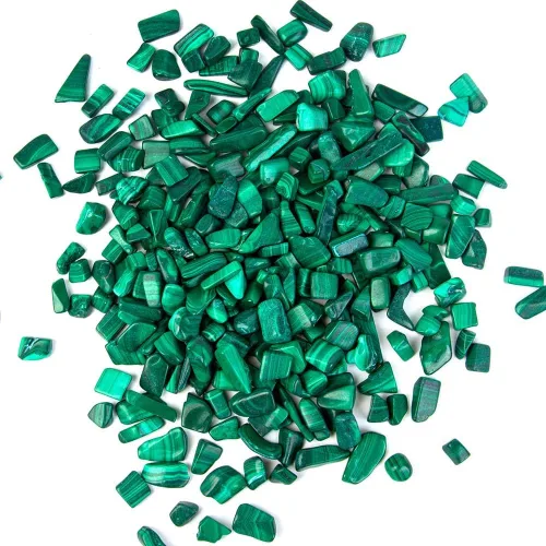 Vista 5 de Piedra triturada natural de malaquita a granel, pequeños chips de cristal curativo para decoración de interiores y exteriores, pecera, rellenos