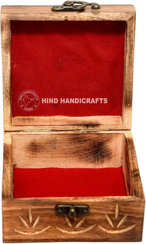 Vista 7 de Urna de madera antigua hecha a mano con grabado del árbol de la vida tallada a mano para mujeres y hombres, joyas Acentos de decoración del hogar