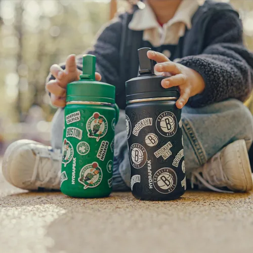 Vista 7 de Hydrapeak x NBA Botella de agua mini de 14 onzas oficialmente licenciada de los Atlanta Hawks para niños con tapa con popote y asa, reutilizable