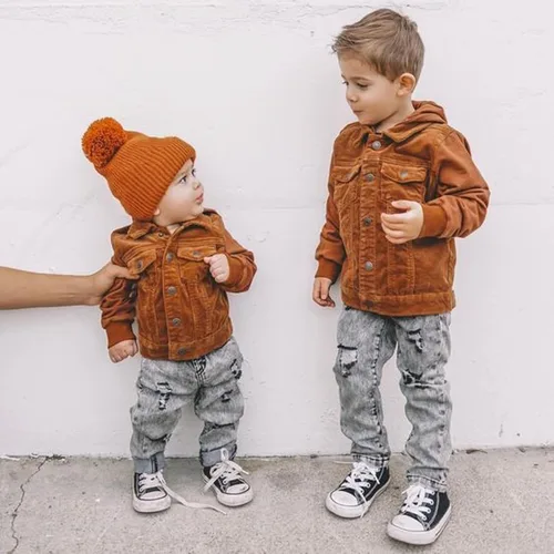 Vista 2 de Chaquetas con capucha para bebé niño con bloques de color, manga larga, con botones, camisas de pana casual, ropa de otoño