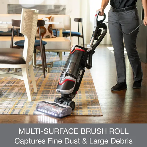 Vista 3 de Sanitaire Response - Aspiradora vertical comercial, SC5900A