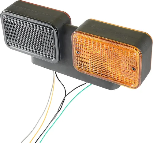 Vista 3 de Caltric Luz trasera derecha compatible con John Deere 1025R 2025R 2032R 3025D 3025E LVA18272