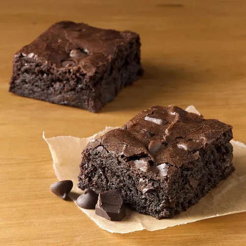 Vista 3 de Mezcla para Brownies Betty Crocker Delights Supreme con Trozos de Chocolate, 18 oz.