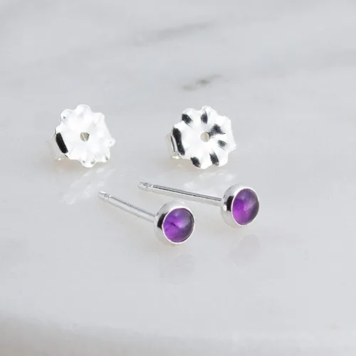 Vista 14 de Aretes pequeños de plata de ley para cartílago, tragus, hélix, múltiples piercings hipoalergénicos, piedra natal para mujer, juego de bisel