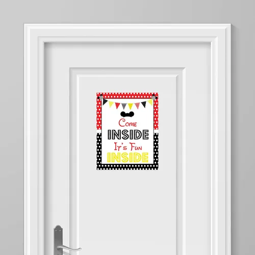 Vista 3 de Encantadoras decoraciones de cumpleaños de Mickey Mouse, 4 carteles de fiesta de Mickey, 8 x 10 pulgadas