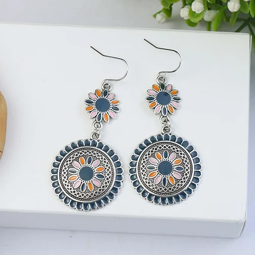 Vista 3 de Aretes bohemios con diseño vintage para mujer, aretes colgantes bohemios para fiesta