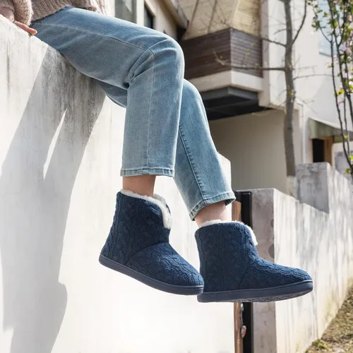 Vista 2 de HomeTop Pantuflas tipo botín de punto para mujer, mullidas y cálidas, de espuma viscoelástica, para interiores