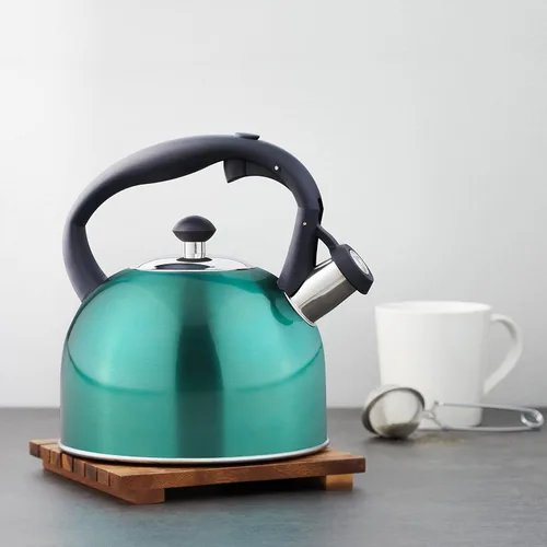 Vista 5 de Amazon Basics Hervidor de té silbante para estufa, hervir rápido, acero inoxidable, grado alimenticio, mango ergonómico, 2.3 litros, verde azulado
