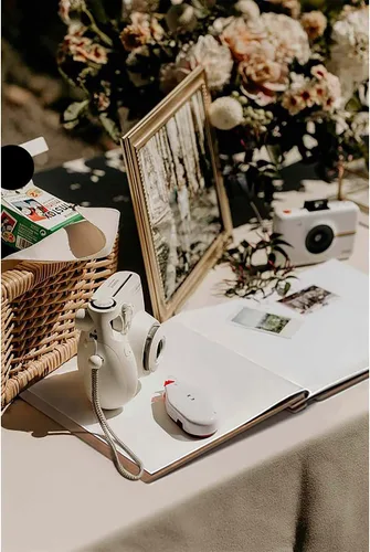 Vista 6 de Calculs Polaroid - Libro de invitados para baby shower, libro de imágenes para fiesta nupcial con diseño de Baby in Bloom, páginas en blanco