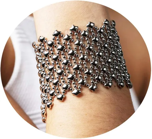 Vista 5 de Metal líquido por Sergio Gutiérrez SG 3 tamaños Pulsera-SG bolsa incluida.Cromado B79-N