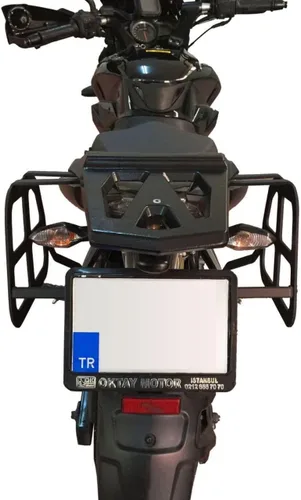 Vista 4 de GP Kompozit Portaequipajes lateral negro compatible con Bajaj Pulsar NS200 2011-2023