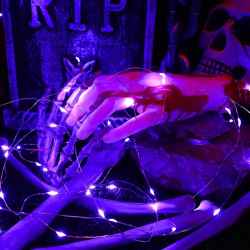 Vista 6 de BrizLabs Luces moradas de Halloween, 19.47 pies, 60 luces LED de Halloween, 8 modos de luz morada con control remoto, luz parpadeante impermeable al