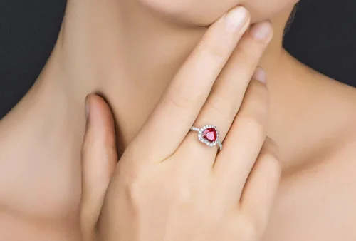 Vista 2 de Yaya Fashion - Anillos de boda clásicos para mujer, con forma de corazón de rubí rojo, chapado en plata 925, joyería fina para novia, accesorios