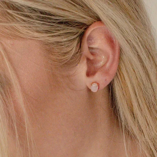 Vista 3 de Aretes de cuarzo rosa en plata de ley y baño de oro rosa de 14 quilates, Plata de ley