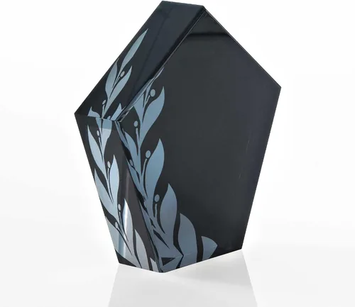 Vista 2 de Baudville Trofeo grabado – Acrílico negro – Premio en forma de cincel para empleados – Grabado personalizado de hasta tres líneas y selección
