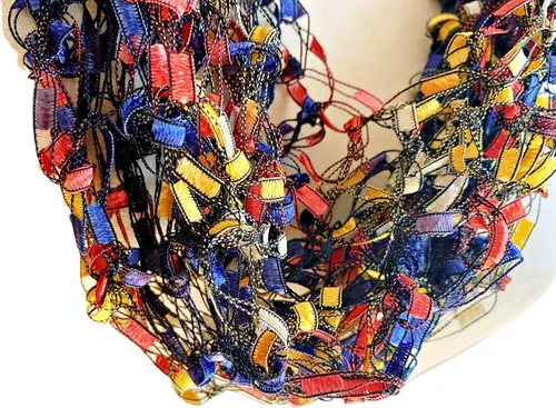 Vista 3 de Primary Colors Light Infinity Scarf, Necklace Scarf Infinity Scarf, Loop Scarf Light weight Scarf, Multicolored Cowl, Fiber Jewelry Single Loop