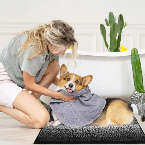 Vista 6 de Gibelle Alfombras de baño negras, alfombra de baño de chenilla de lujo, alfombra pequeña antideslizante para ducha y alfombras de piso para baño