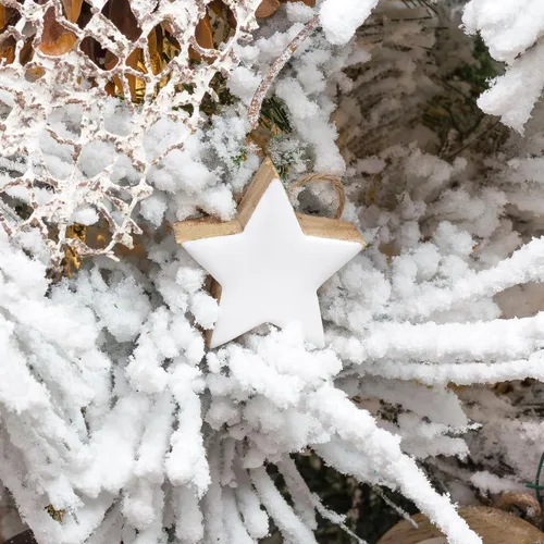 Vista 5 de AuldHome Design Adornos de estrella de granja (paquete de 12, blanco); madera con esmalte blanco de 2 pulgadas, decoración de Navidad de estrella