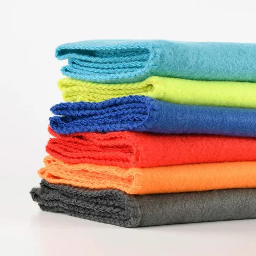 Vista 3 de Paquete de 6 mantas de forro polar acogedoras de 50 x 60 pulgadas, cálidas, suaves, ligeras, transpirables, aptas para mascotas, para decoración