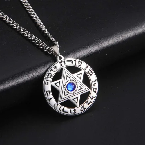 Vista 4 de LIKGREAT Jewish Star of David Necklace Israel Hebrew Inscription Megan Star Pendant Necklaces for Women Christian Jewelry Gifts