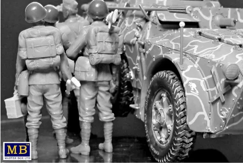 Vista 8 de Master Box MB35144 - Kit de modelo para hombre militar italiano, era de la Segunda Guerra Mundial