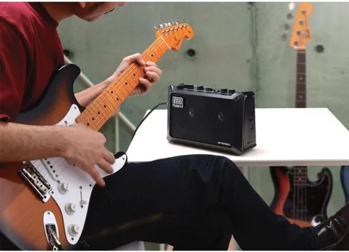 Vista 2 de Roland Amplificador Estéreo Mobile Cube con Batería