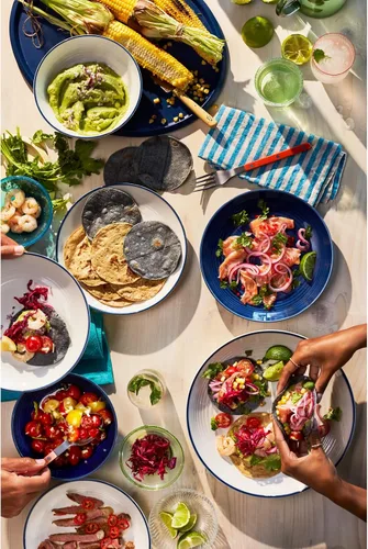 Vista 4 de Royal Doulton Exclusivamente para Gordon Ramsay Maze Denim Line Juego de vajilla de 16 piezas