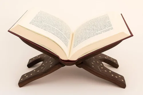 Vista 2 de Soporte de libro sagrado tallado a mano de madera, para el Corán, Biblia, Gita, Regular