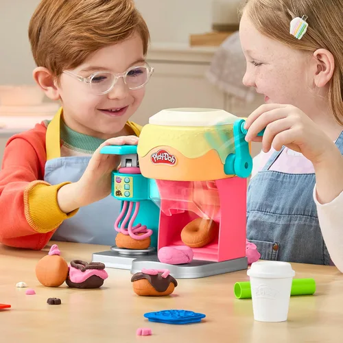 Vista 9 de Play-Doh Donut Drop Shop Playset, juguete de comida para jugar, artes y manualidades para niños, regalo de Pascua para niños a partir de 3 años