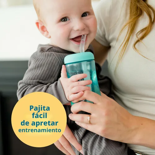 Vista 2 de The First Years Squeeze & Sip - Vasos con pajita para niños pequeños, taza de transición exprimible con popote de silicona, suministros
