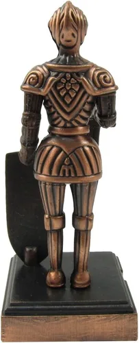 Vista 3 de Treasure Gurus 1:16 - Sacapuntas miniatura de cuerpo completo con espada de metal