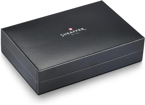 Vista 10 de Sheaffer Legacy 9064 - Pluma estilográfica, punta mediana con incrustaciones de oro PVD de 14 quilates, acabado de laca negra con borde cromado