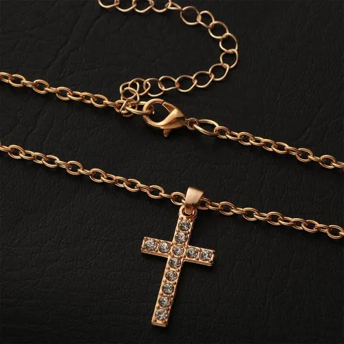 Vista 4 de Collar con colgante de cruz clásica de cristal de Jesús Cruz de clavícula, collar de cadenas de joyería para hombresmujeres, regalo de joyería