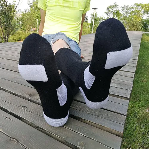 Vista 2 de DRASEX Calcetines deportivos para hombre, calcetines deportivos acolchados, paquete de 4 calcetines de baloncesto Elite calcetines gruesos
