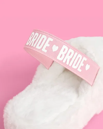 Vista 4 de xo, Fetti Pantuflas con correa de novia, piel blanca, decoraciones de despedida de soltera, sandalias para el día de boda, regalo de dama de honor
