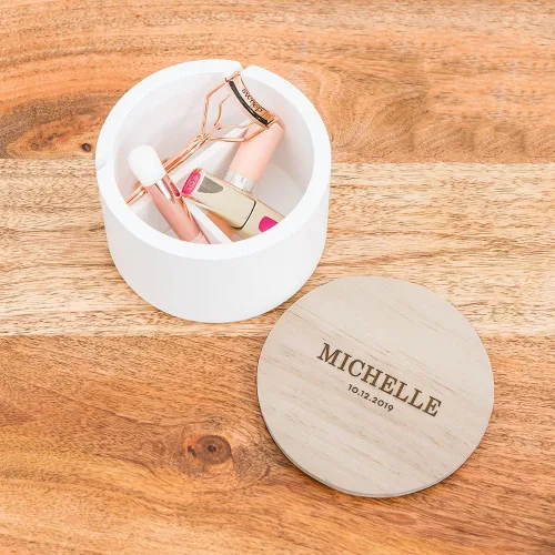 Vista 4 de Weddingstar Joyero de madera redondo personalizado grande - Grabado de fuente clásico