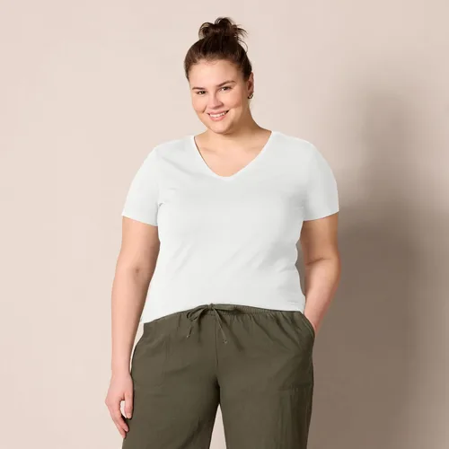 Vista 367 de Amazon Essentials Women's Regular-Fit Short-Sleeve Crewneck T-Shirt