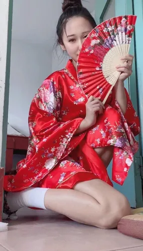 Vista 4 de Elibelle Juego de calcetines de seda plegables de seda para mujer, estilo kimono de anime japonés