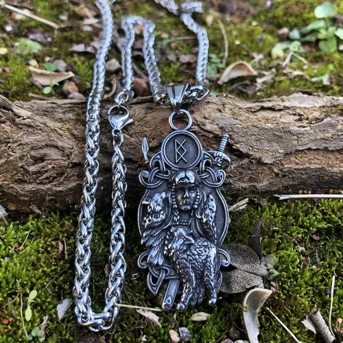 Vista 4 de GuoShuang Collar vikingo con panel nórdico de valquiria freya para hombre, regalo vikingo, joyería colgante vikinga de acero inoxidable, Acero