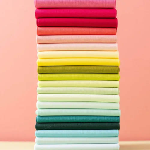 Vista 5 de True Fabrics Solids Radiance - Tela precortada (cuadrados de 5 pulgadas)