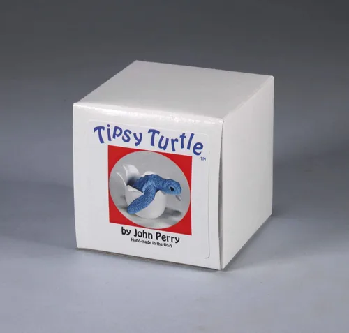 Vista 4 de Tortuga que eclosiona del huevo por John Perry Blue Mobile mecedora escultura Tipsy Turtle